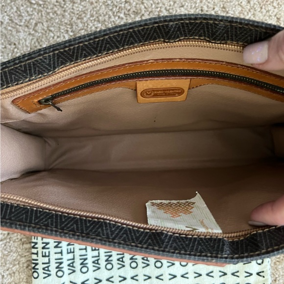 1980’s Vintage Mario Valentino Black and Tan Leather Clutch Bag - Picture 13 of 16